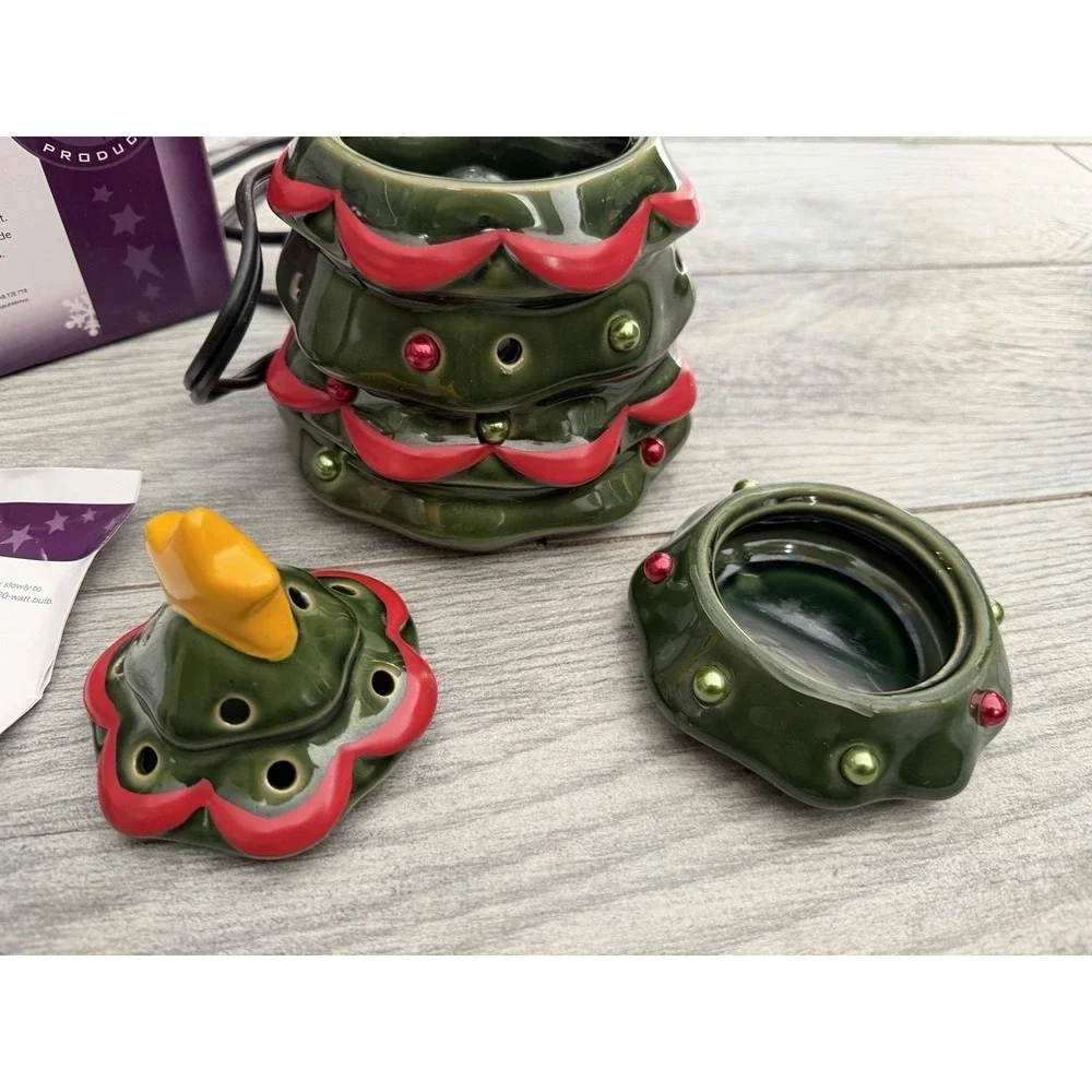Scentsy Christmas Tree Wax Warmer Holiday Ceramic Full Size w Box Premium 23934‎